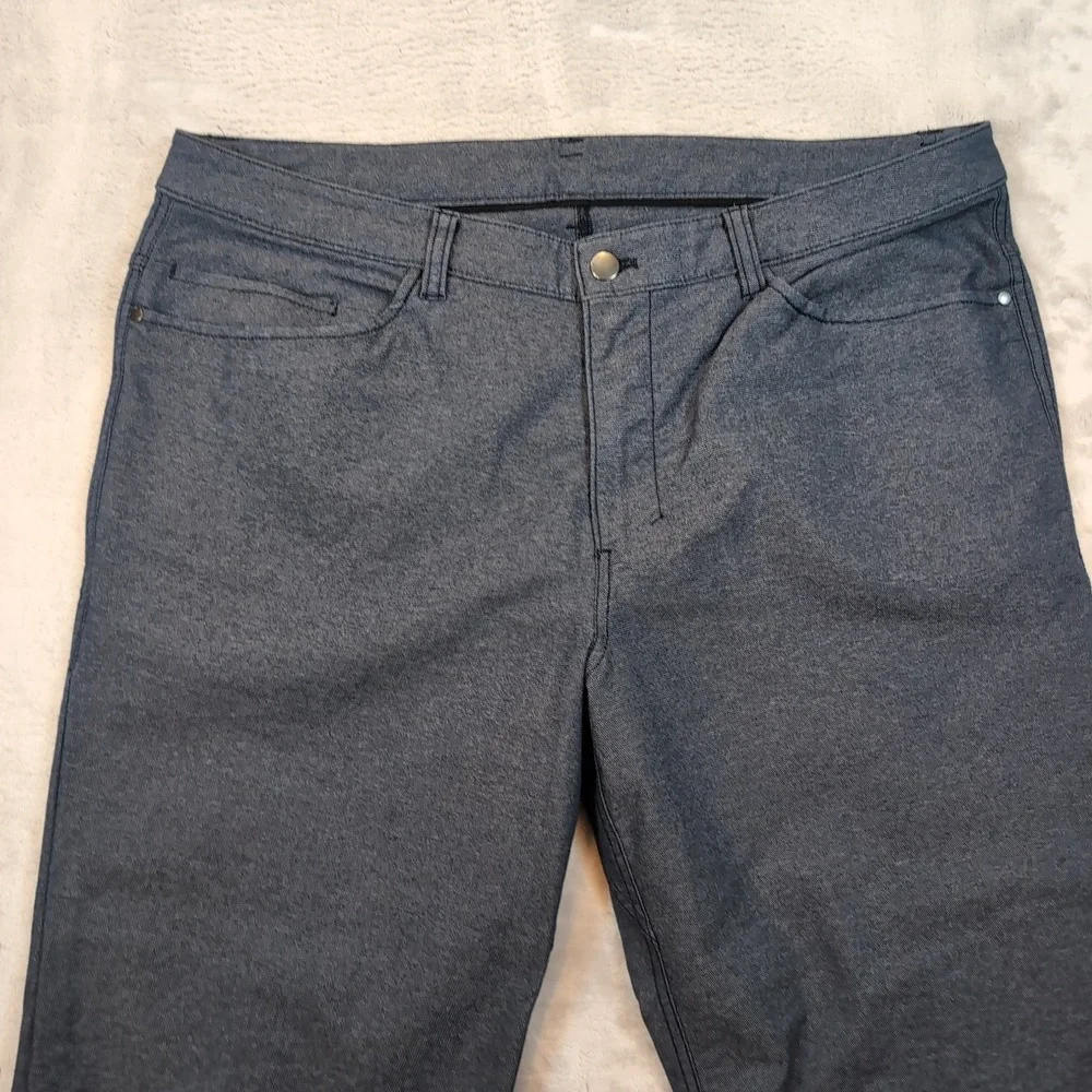Lululemon ABC Pant Classic Mens Size 36x33 Gray Tech Canvas Straight Five Pocket